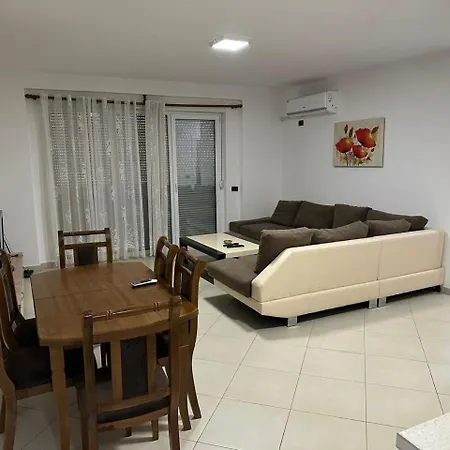 Apartament *