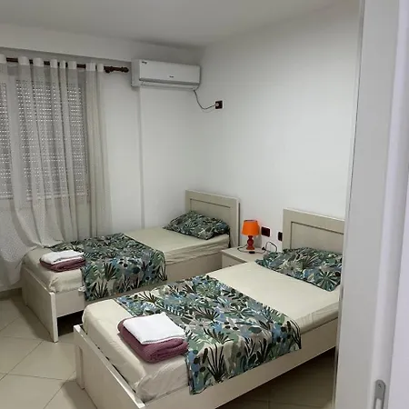 Apartament * Shëngjin